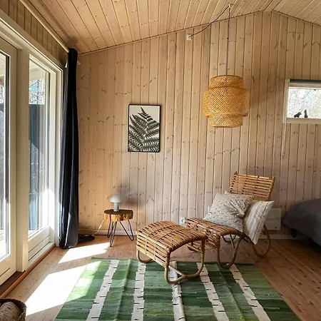 Bright Summer House Near In Sejerobugten Feriehus Hove Strand