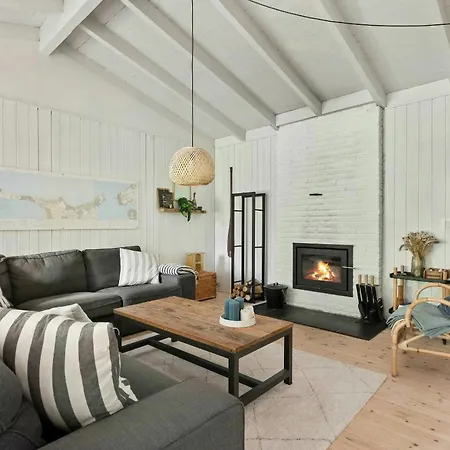 Feriehus Bright Summer House Near In Sejerobugten Hove Strand